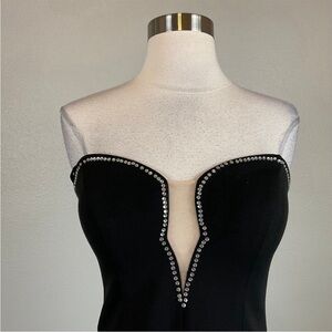 AQUA Women's Formal Dress Size 6 Black Beaded Strapless Thigh Slit Long Gown